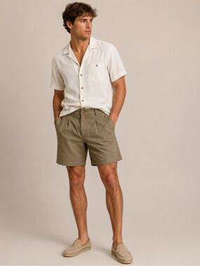 Tommy Bahama 100% Silk Pleated Shorts Men's 36 Olive Green Relax Fit Luxury
